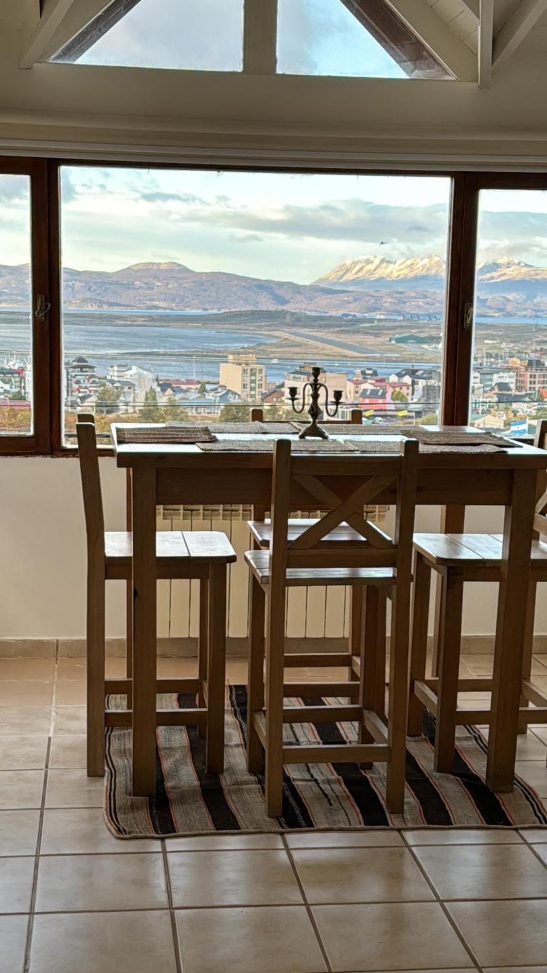 Mirando Al Canal Ushuaia Luaran gambar